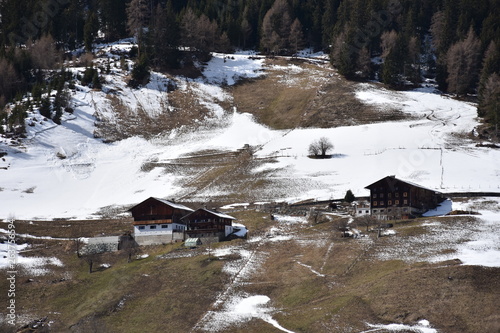 Osttirol, Lienz, Winter, Frühling, Schnee, Schneeschmelze, Virgen, Virgental, Obermauern, Großvenediger, Prägraten, Dreiherrenspitze, Lasörlinggruppe, Keesegg, Lasörling, Bergbauer, Weiler, Dorf, Sied photo