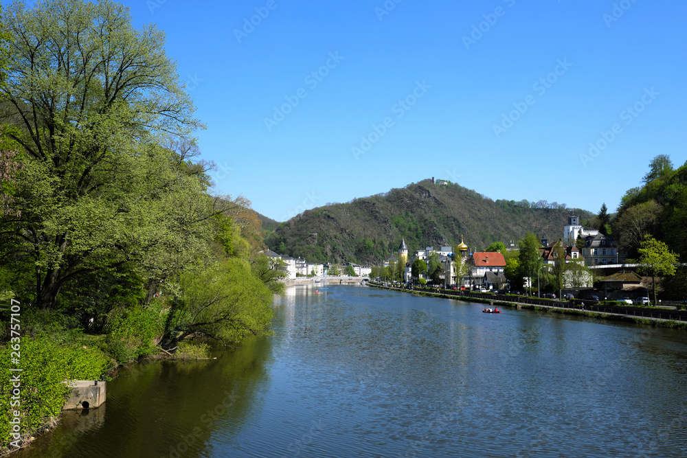 Kurstadt Bad Ems in Rheinland-Pfalz mit Blick von der Kaiserbrücke auf die Lahn - Unesco Weltkulturerbe Great Spas of Europe - Stockfoto