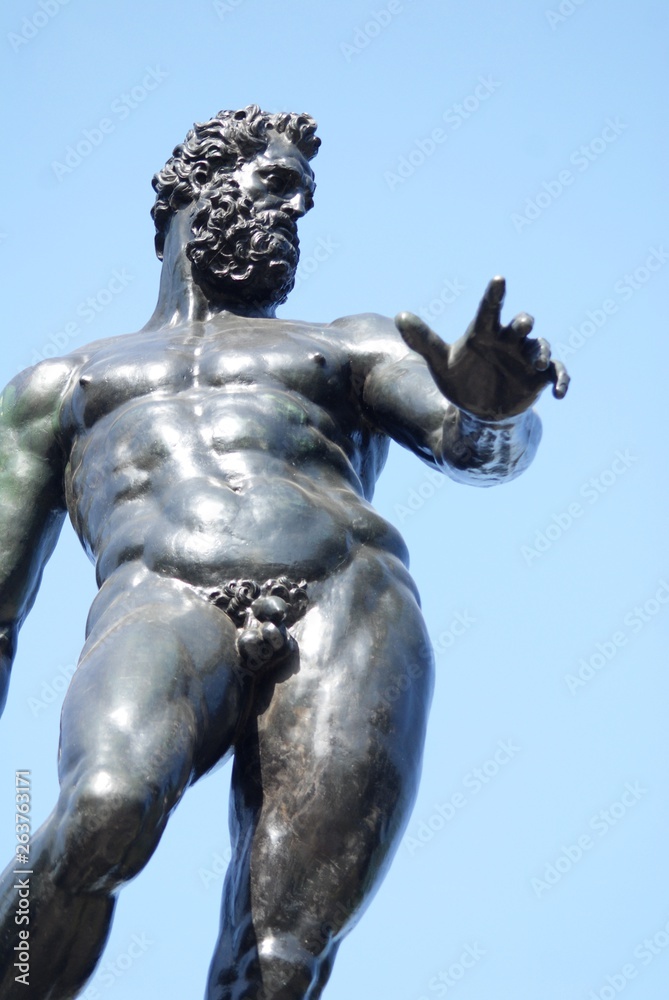 Fontaine Neptune (Laeken-Belgique) Fontaine Neptune (Laeken-Belgique)
