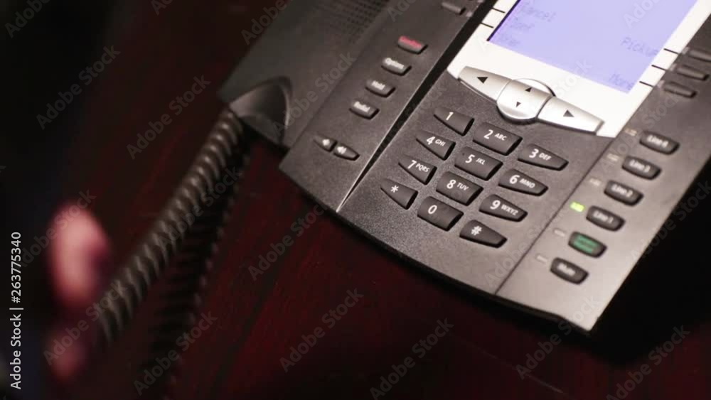 Finger dialing 