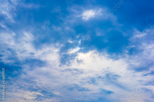 Fototapeta Naklejka Na Ścianę i Meble -  Beautiful blue sky with cloud formation background