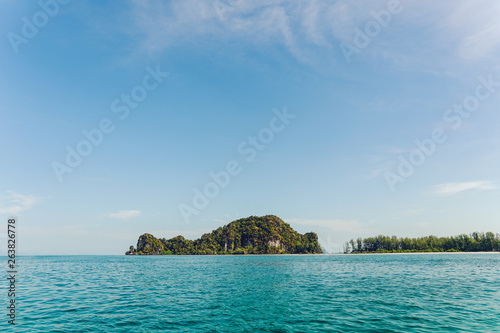 Blue sea And the island  © artrachen
