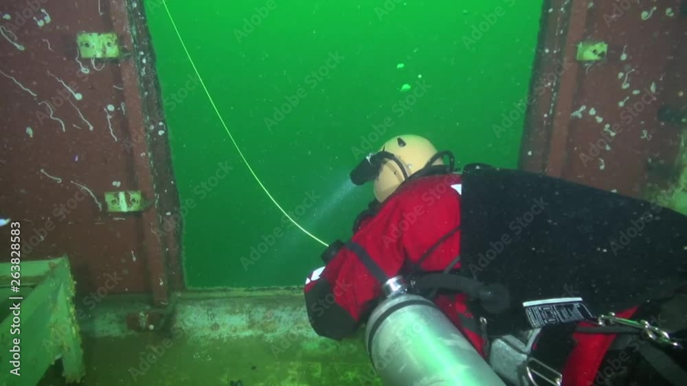 Sidemount diver exits wreck of HMCS Annapolis Sidemount diver exits wreck of HMCS Annapolis
