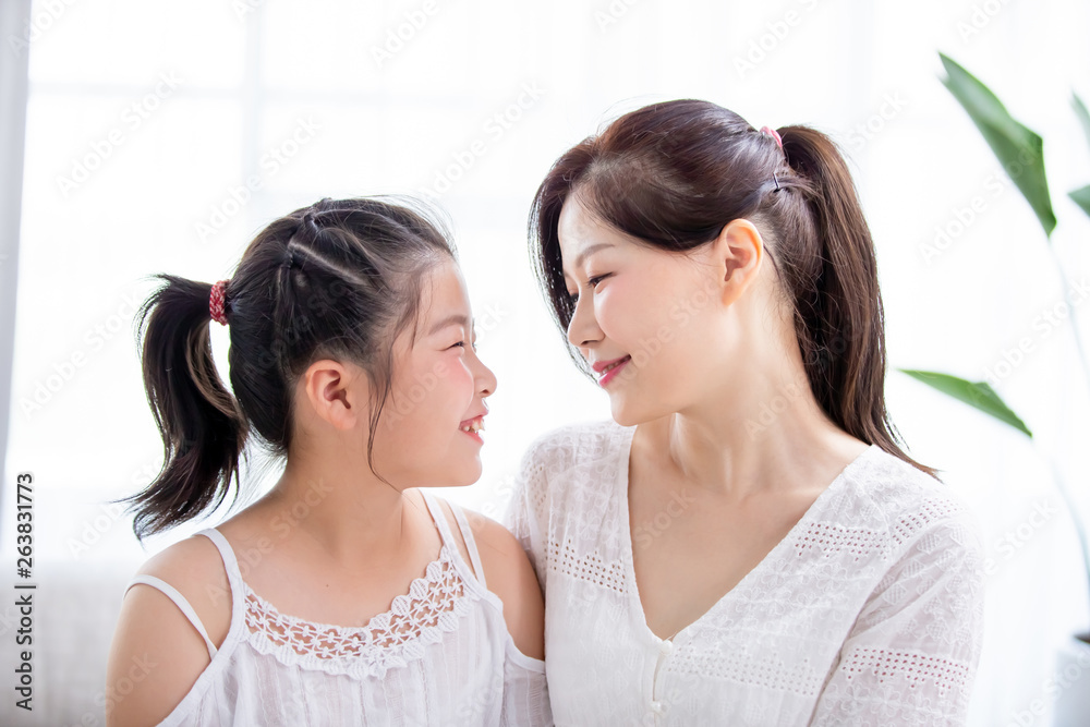 Mom and daughter gaze toghether Mom and daughter gaze toghether