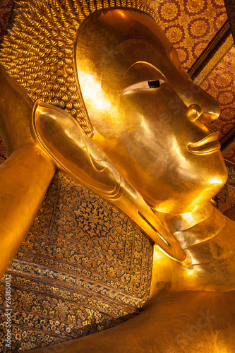 Reclining Buddha photo