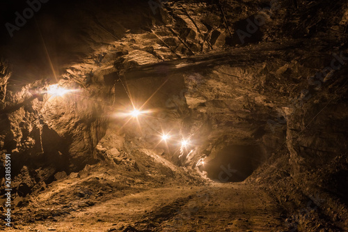 Air pollution by stone dust inside the underground mine during tunneling work