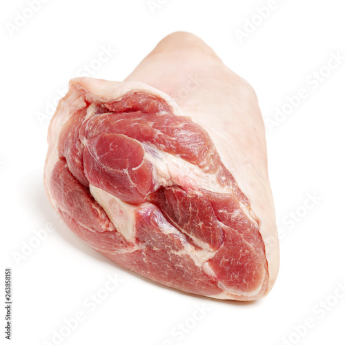 Φωτογραφία raw pork (leg) isolated on white background