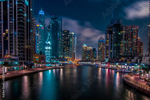Dubai marina © Dagna