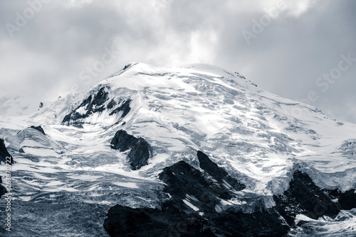 Dôme du Goûter dans la chaine des alpes françaises © P.E Faivre