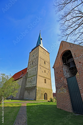 Wremen: Willehardi-Kirche mit Glockenturm (um 1200, Niedersachsen) photo