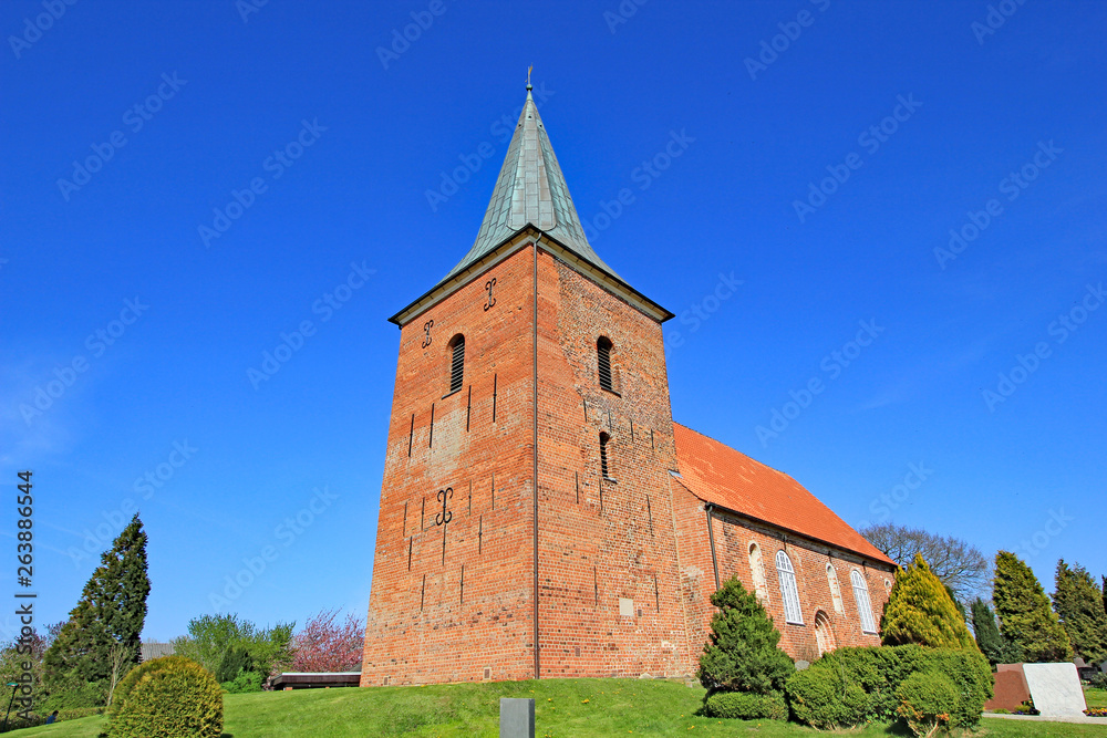 Misselwarden: Backsteinkirche St. Katharinen (13. Jh., Niedersachsen) Misselwarden: Backsteinkirche St. Katharinen (13. Jh., Niedersachsen)
