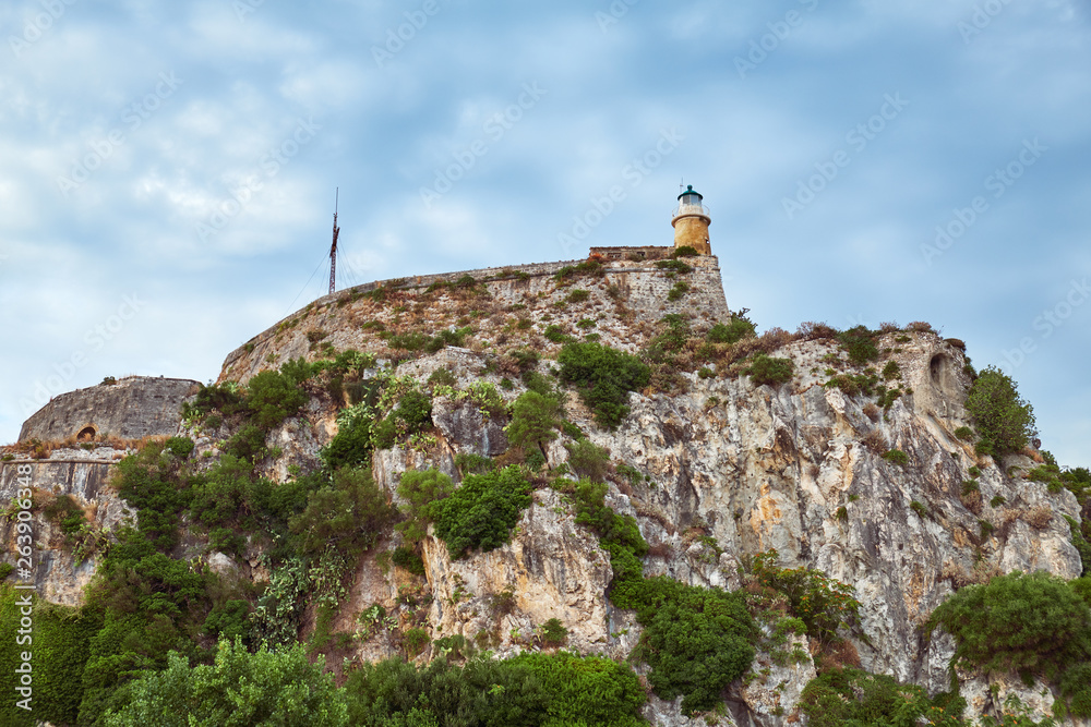 Φωτογραφία The Old Fortress of Corfu is a Venetian fortress in the city of Corfu