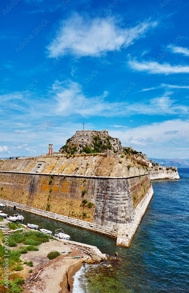 Fototapeta premium View of the sea and The Old Fortress of Corfu 