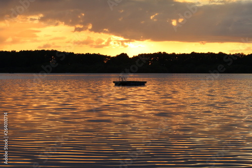 Abenddämmerung am See