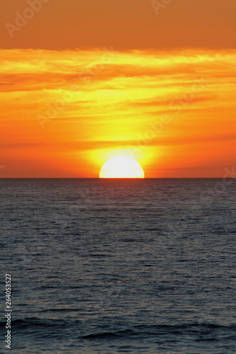 Fototapeta Naklejka Na Ścianę i Meble -  sunset over sea