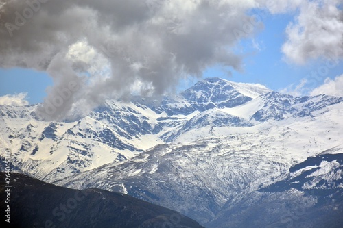 Pico del Mulhacén en Sierra Nevada, montaña mas alta de la Península Ibérica © KukiLadrondeGuevara