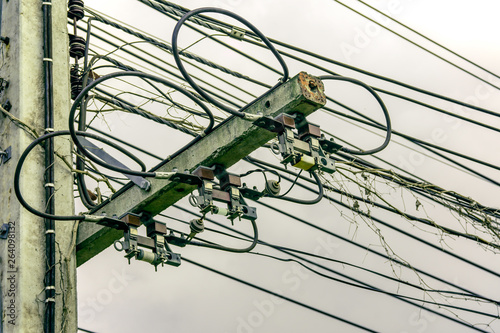 Circuit breaker of three phase power line, Close up electric cutting switch, Switch to cut-off power on transmission power line, Safety cutter to protect short circuit fault, Fuse switch