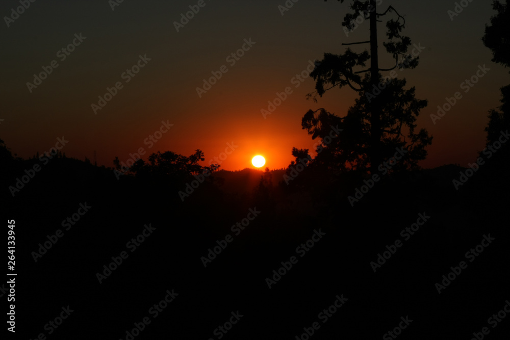 Sunset in the hills of Yosemite Park Sunset in the hills of Yosemite Park