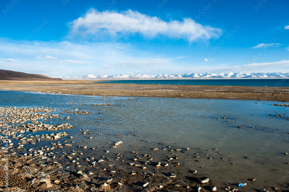 Tanggula Mountains in Tibet, China