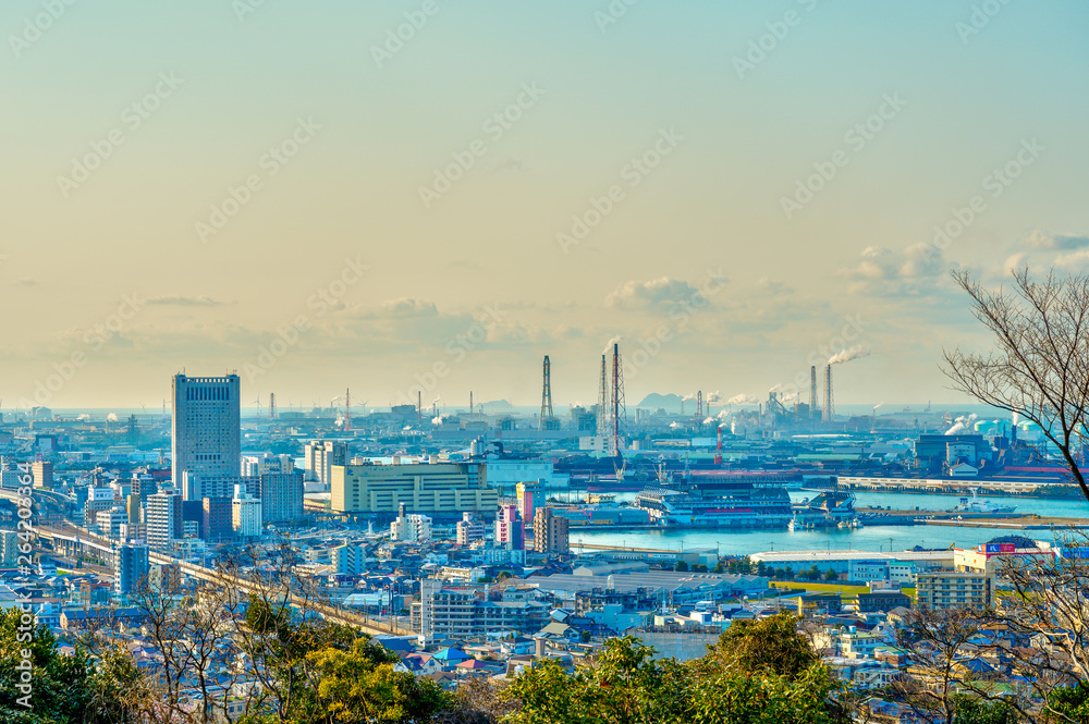 Obraz premium 地方都市の夕暮れ【福岡県北九州市】