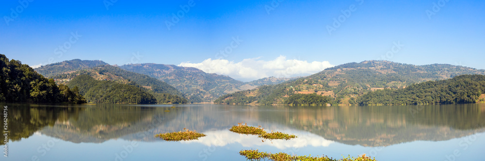 Panoramic view of Bebnas Lake
