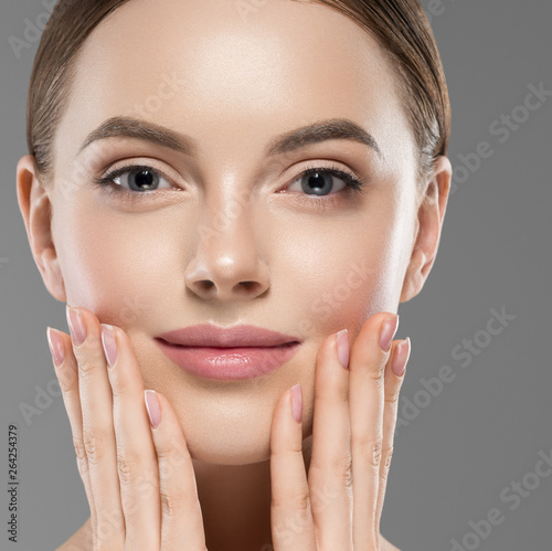 Natural makeup woman healthy skin beauty model