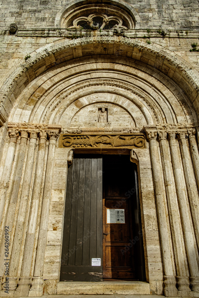 Collegiatta San Quirico e Giolitta in San Quirico d'Orcia, Tuscany, Italy Collegiatta San Quirico e Giolitta in San Quirico d'Orcia, Tuscany, Italy