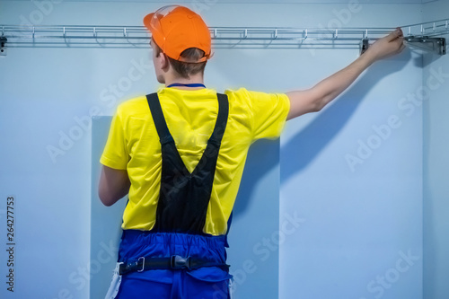 Builder worker install meta...
