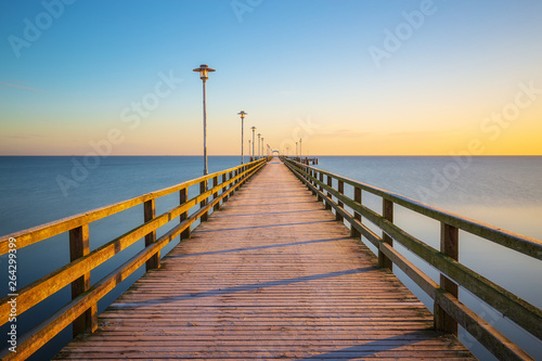 Pier of Ahlbeck on Usedom © rphfoto