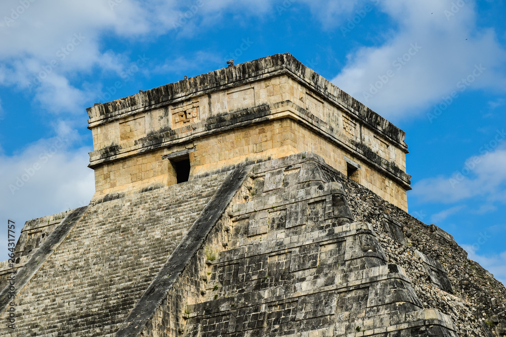 Apex of Temple of Kukulkan, Chichen Itza archaeological site - Chichen Itza, Yucatan, Mexico Apex of Temple of Kukulkan, Chichen Itza archaeological site - Chichen Itza, Yucatan, Mexico