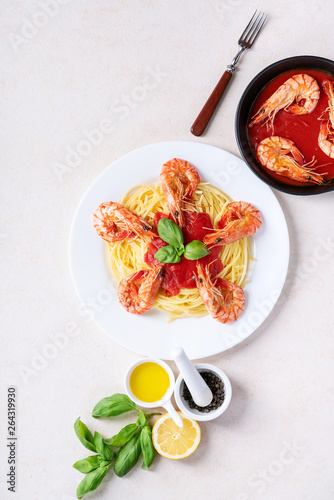 Fried shrimp prawns Italian spaghetti pasta