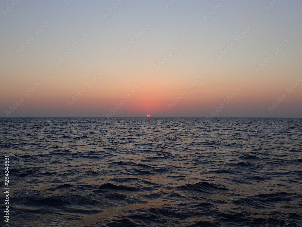 Fototapeta premium インド洋に沈む夕日