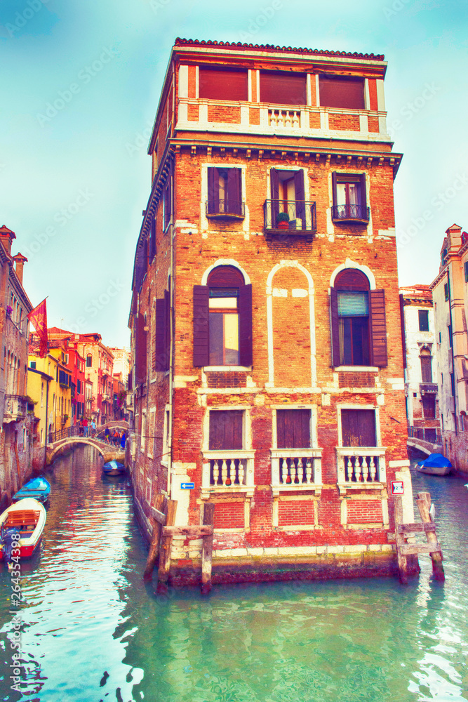 Palazzo di Venezia nel canale