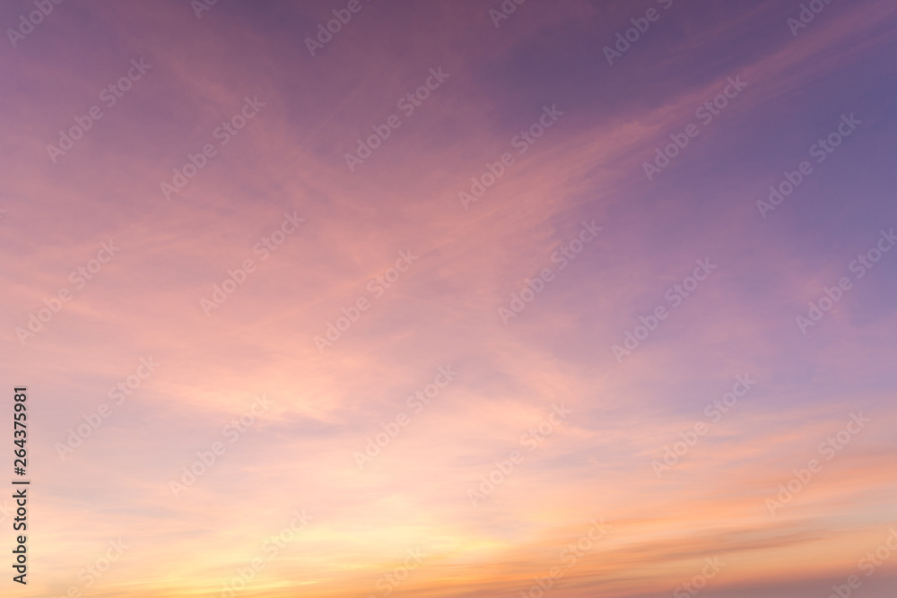 Fototapeta premium Beautiful colorful sunset sky background