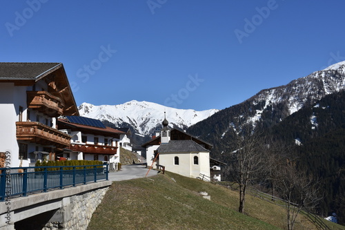 Navis, Dorf, Tirol, Navistal, Naviser Tal, Innsbruck Land, Österreich, Tal, Tuxer Alpen, Schnee, Frühling, Winter, Zeit, Jahreszeit, Schneeschmelze, Innsbruck, Brenner, Matrei am Brenner, Matrei, Wipp photo