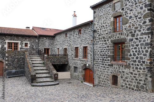 Village de Saint Vidal en Haute Loire - Auvergne - France - Château