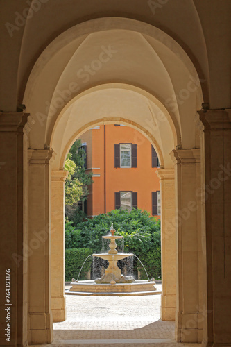 Fountain in Rome © markobe
