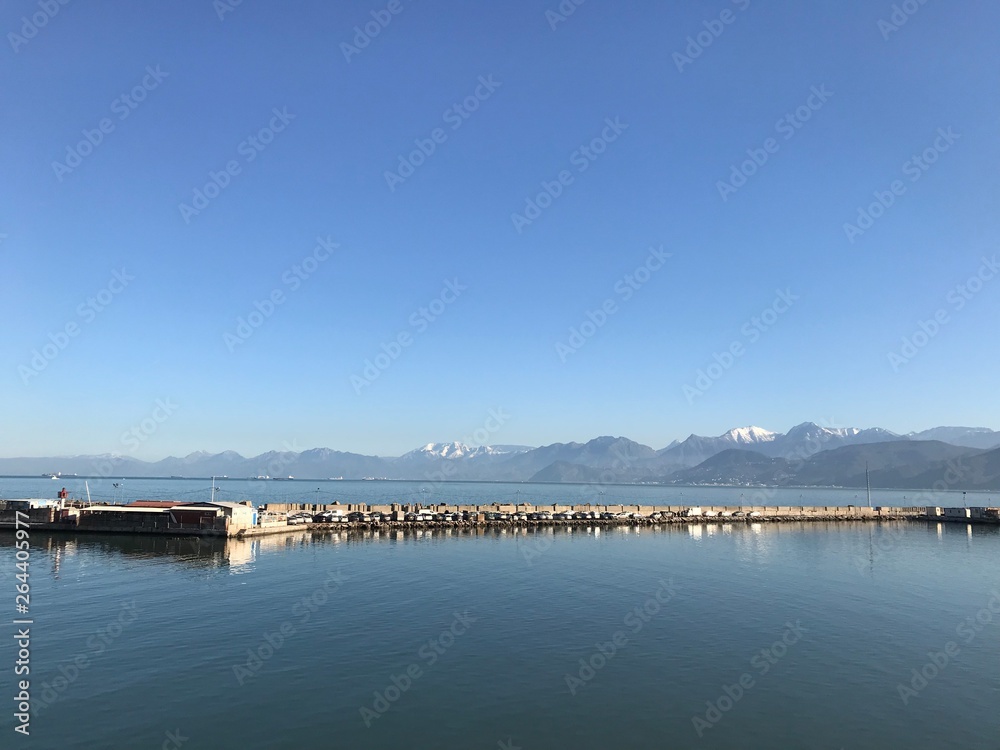 Fototapeta premium Water sky