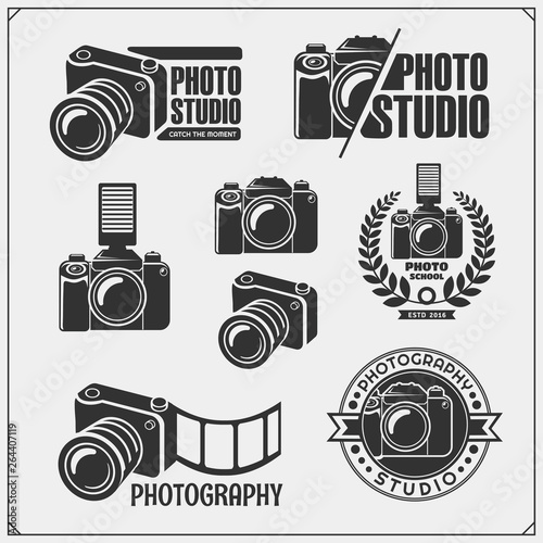 Set of photo studio and photo scool emblems, labels and design elements. Vector monochrome illustration.