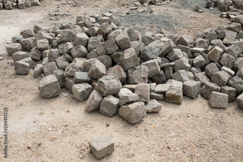 Cuadro en lienzo travaux pavé pavage dallage cube pierre construire route sable paviste jointer j