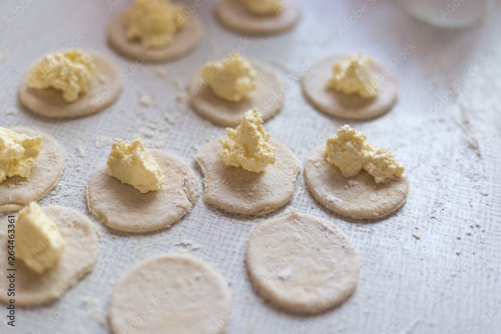 The process of cooking dumplings with cottage cheese