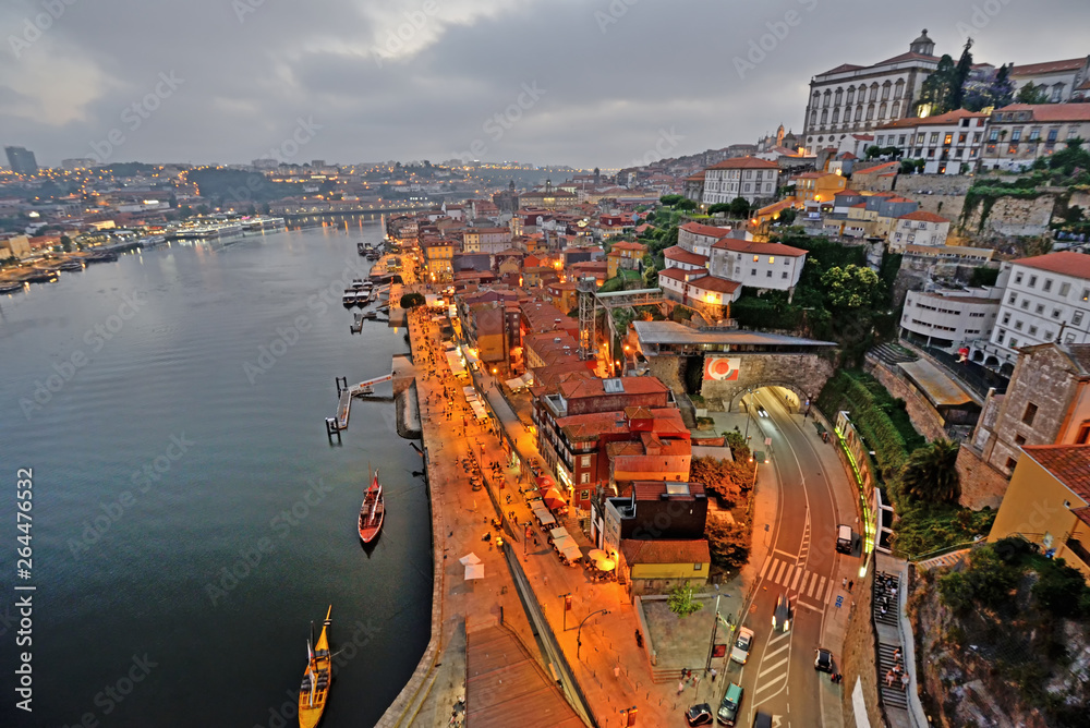Porto, Portugalia- widok na miasto.	