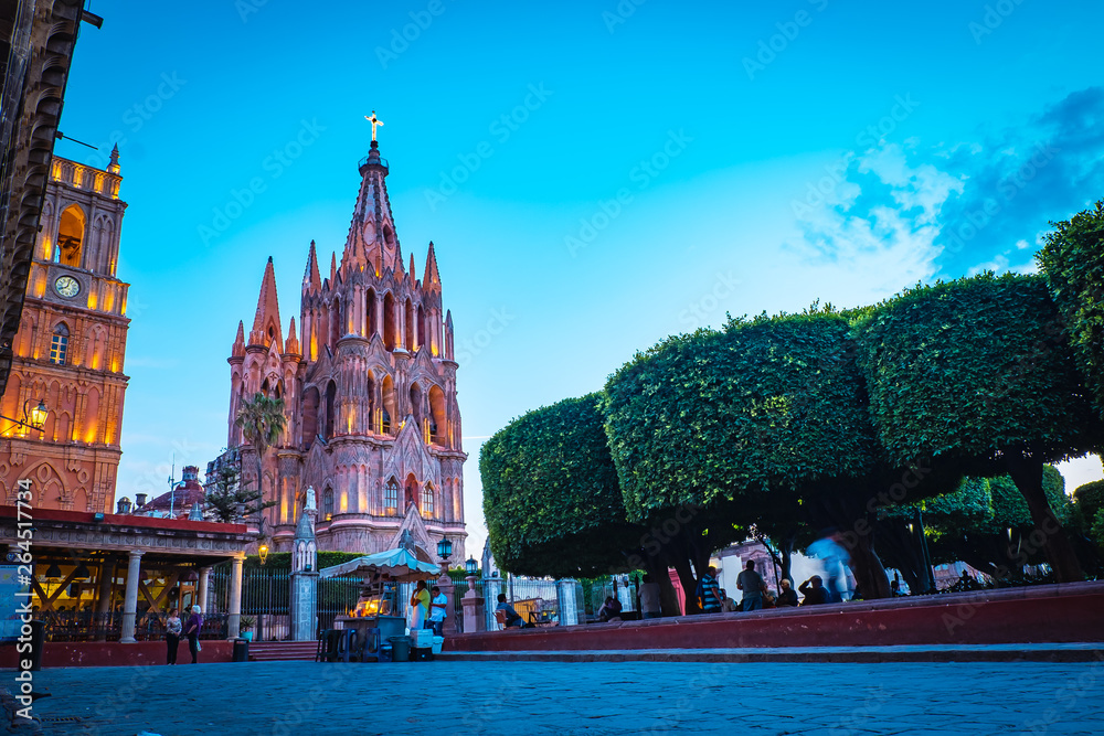 Fototapeta premium A Church in San Miguel de Allende, Mexico