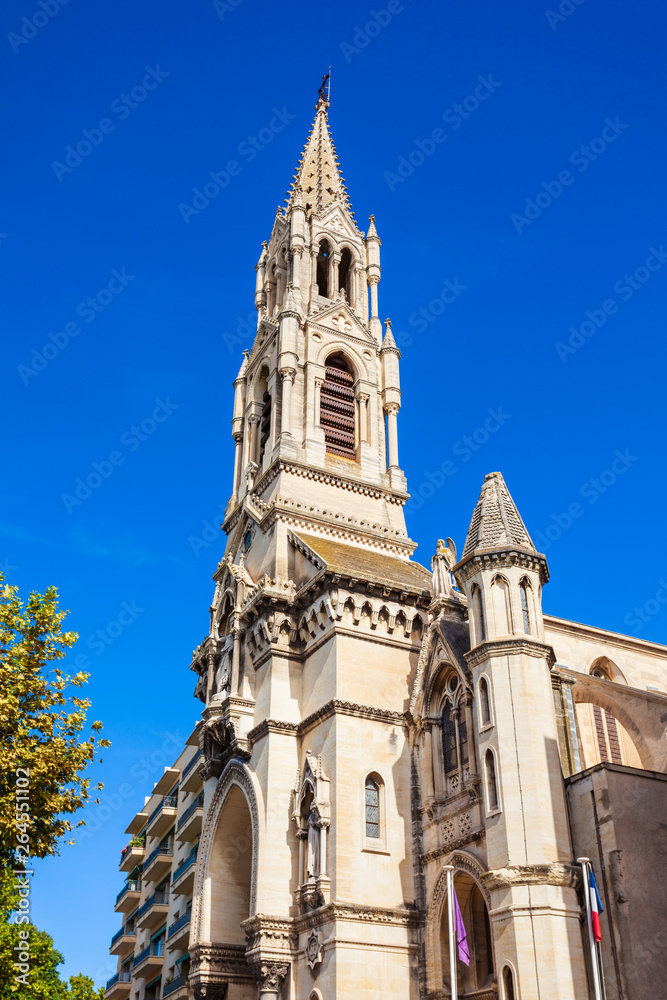 Fototapeta premium Holy Perpetua Church in Nimes