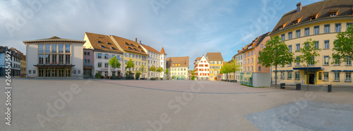 Konstfotografi panorama view of the Herrenackerplatz Square in the historic old town of Schaffh