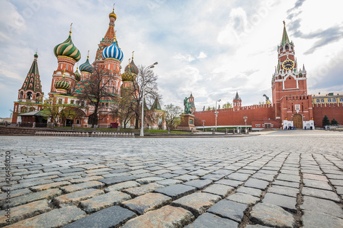 Fototapeta Naklejka Na Ścianę i Meble -  Saint Basil's Cathedral with Kremlin building - Moscow, Russia