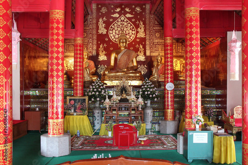 Canvas Print in a buddhist temple (Wat Pan Ping) in chiang mai (thailand)