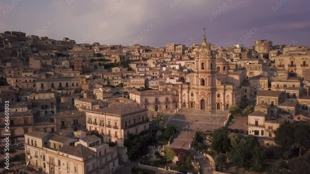 25P wider variation sunset flying counter clockwise around San Giorgio cathedral in Modica 25P wider variation sunset flying counter clockwise around San Giorgio cathedral in Modica