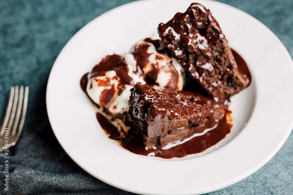 Chocolate Brownie with Vanilla Ice Cream and Hot Fudge Chocolate Brownie with Vanilla Ice Cream and Hot Fudge