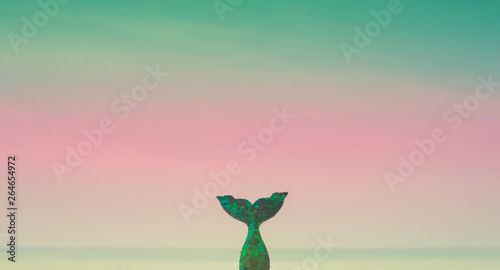 Canvastavla Mermaid sequin tail with turquois seascape in background